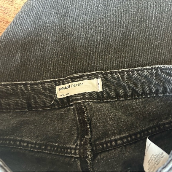 Garage Black Mom Jeans Size 9 or a 29 waist - Picture 4 of 6
